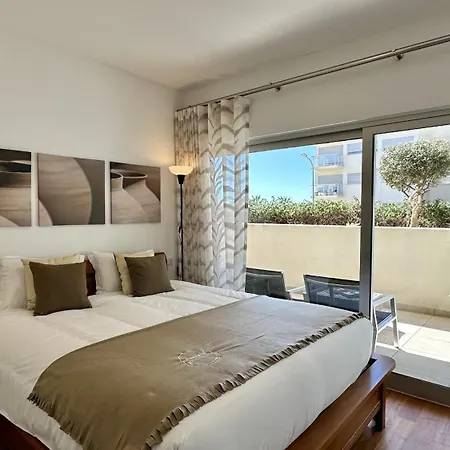 Harmony - Modern - 8 Pax - Apartment